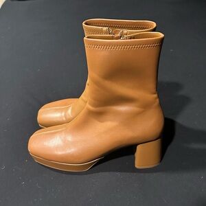 Aerosoles Camel Color Leather Ankle Boots